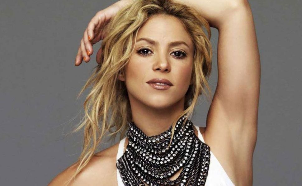 ¿Shakira pasó por el quirofano?