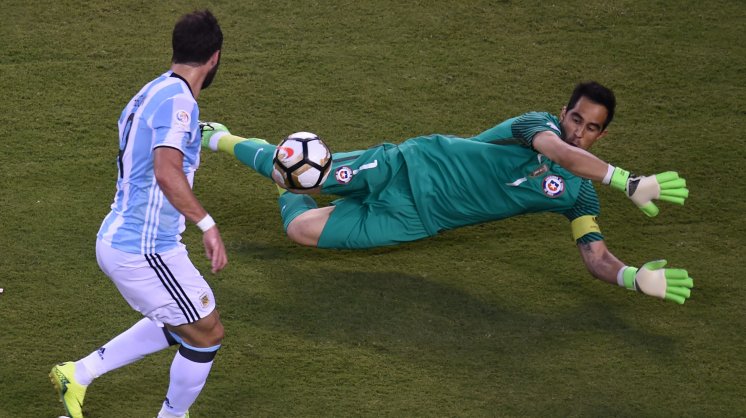 Los memes contra Higuaín