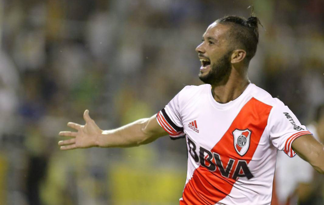 Larrondo out hasta el 2017