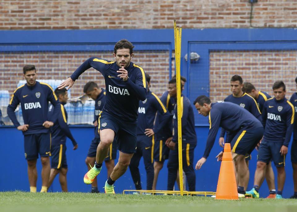 Con la vuelta de Gago y el ingreso de Solís