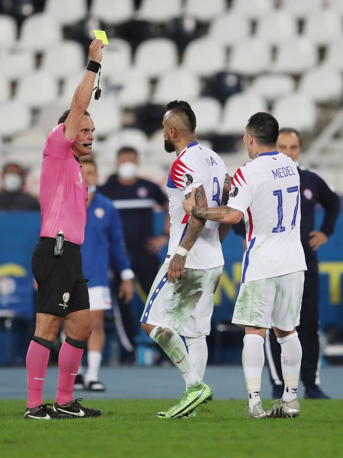 En Chile apuntaron contra Loustau