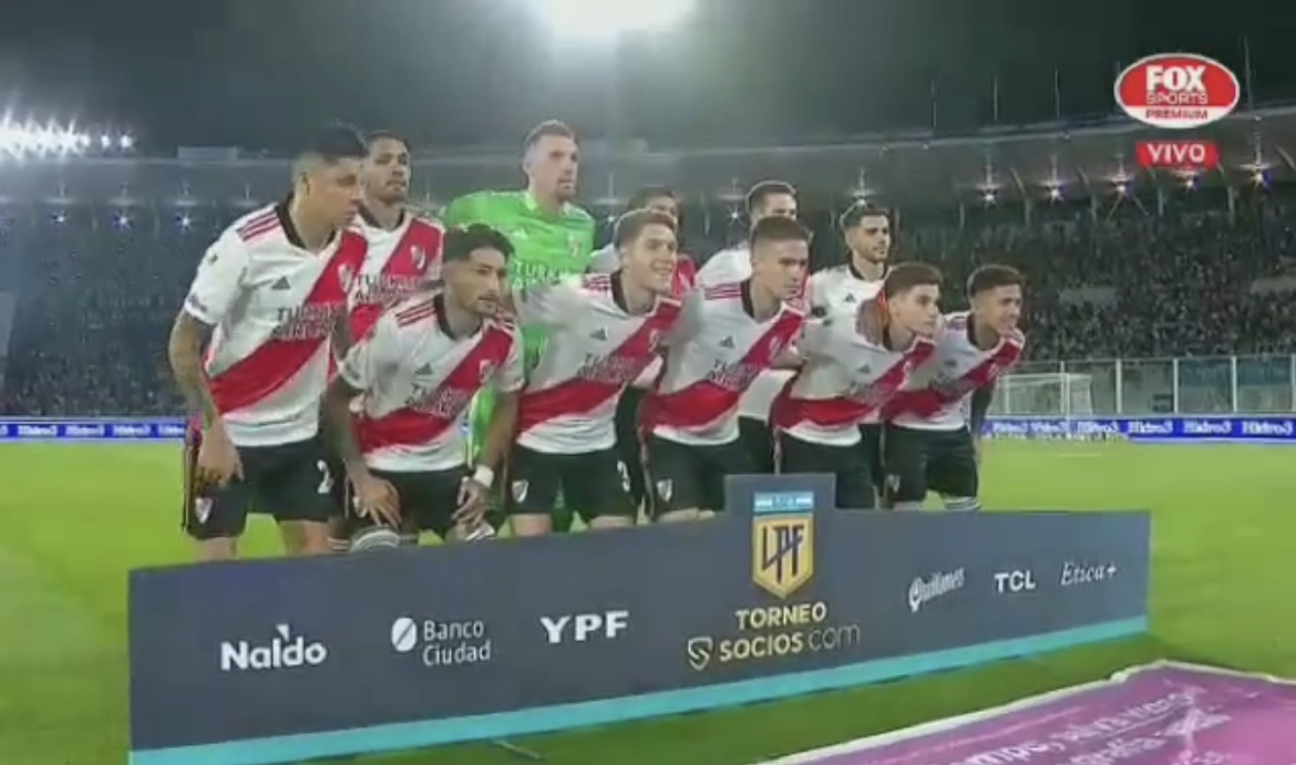 En la cancha para el gran encuentro