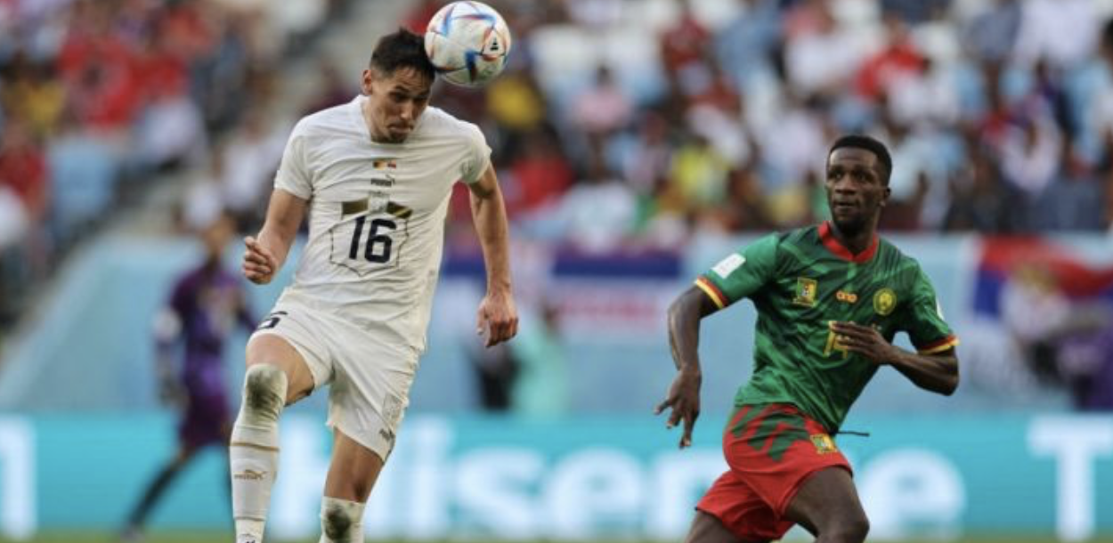 Camerún y Serbia empataron en un partidazo