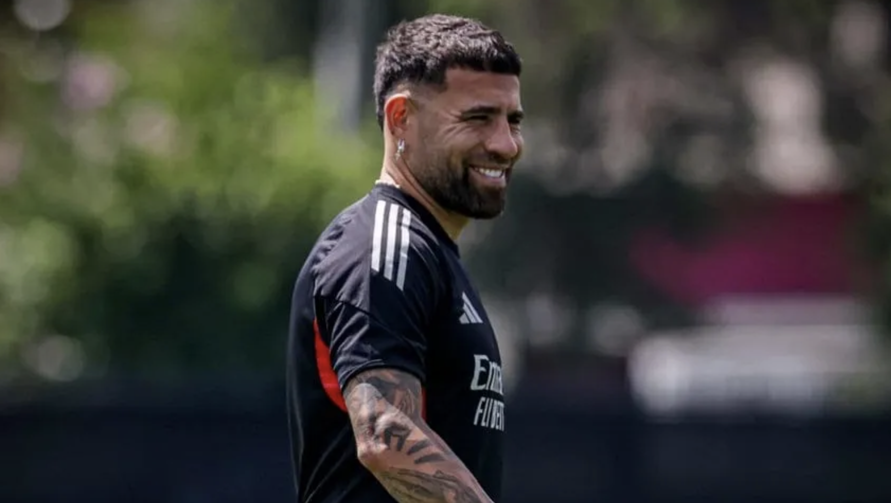 Bomba: Nicolás Otamendi le abrió la puerta a River y podría sumarse en julio