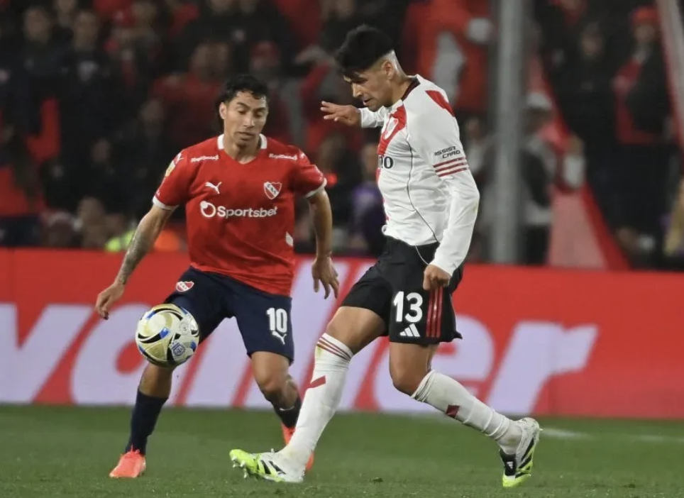 ¿Porque Gallardo no inscribió a Rivero?