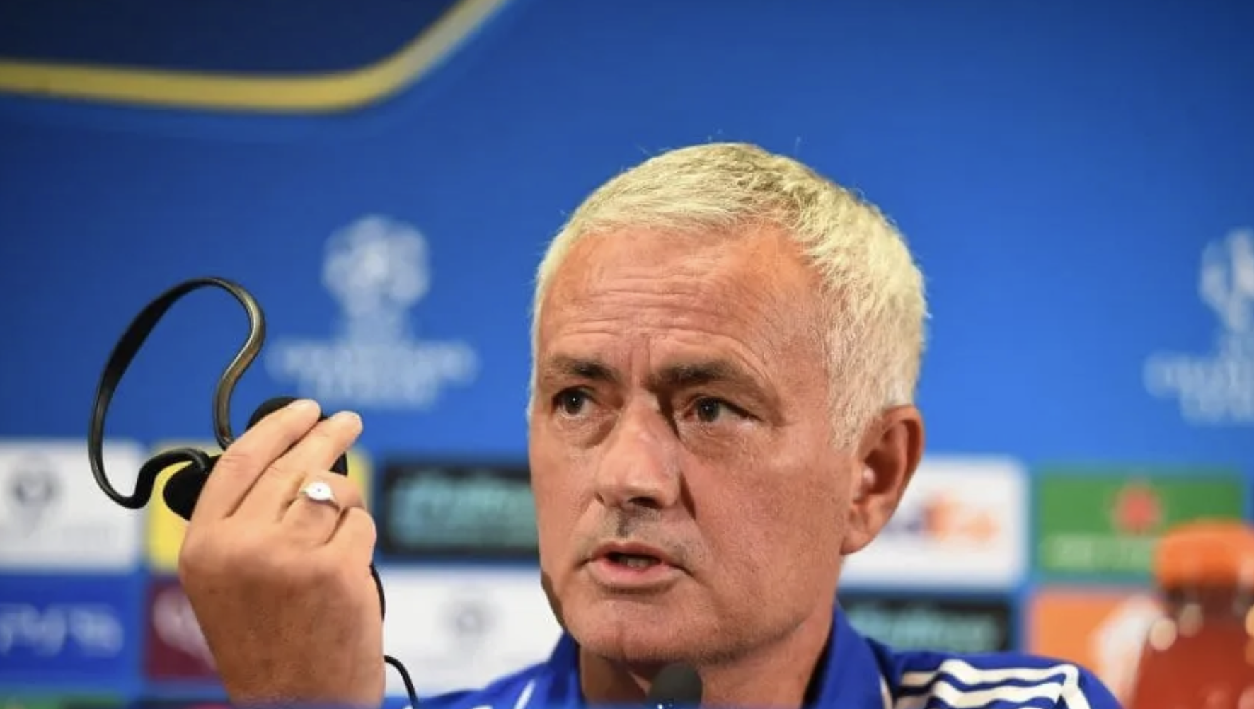 Mourinho explotó contra sus propios dirigentes de Fenerbahçe