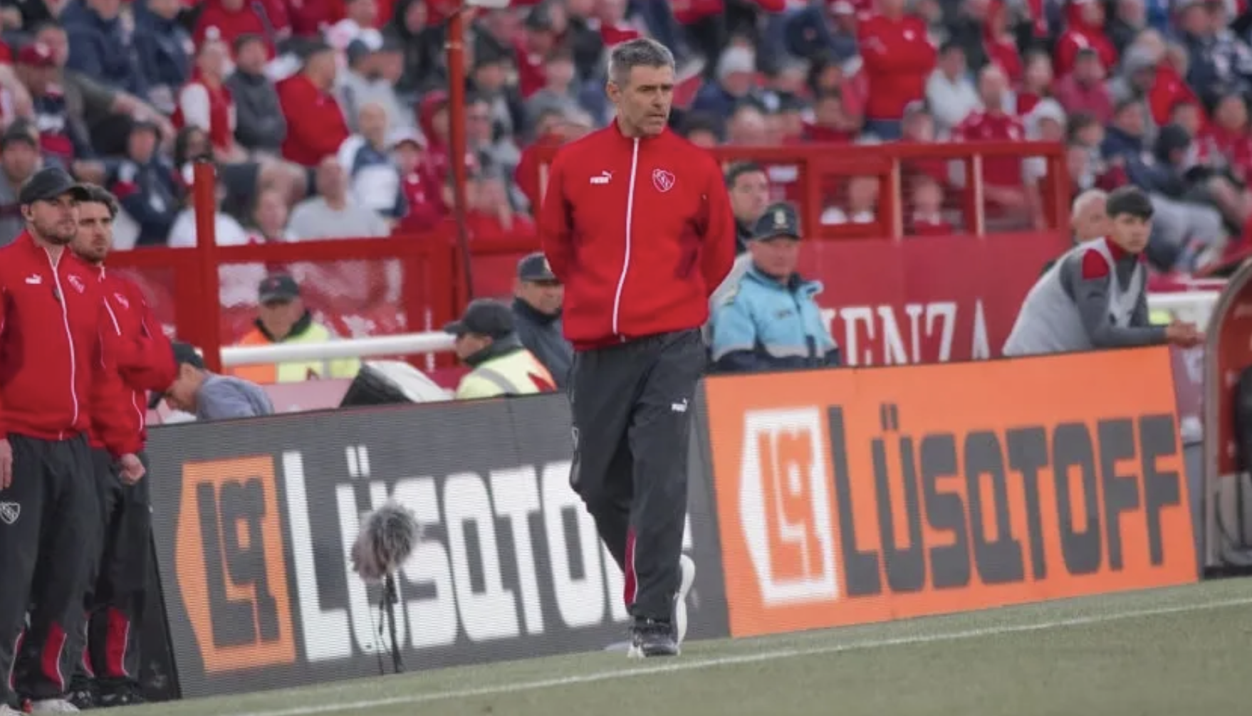 Julio Vaccari renunció como técnico de Independiente tras la derrota ante Banfield