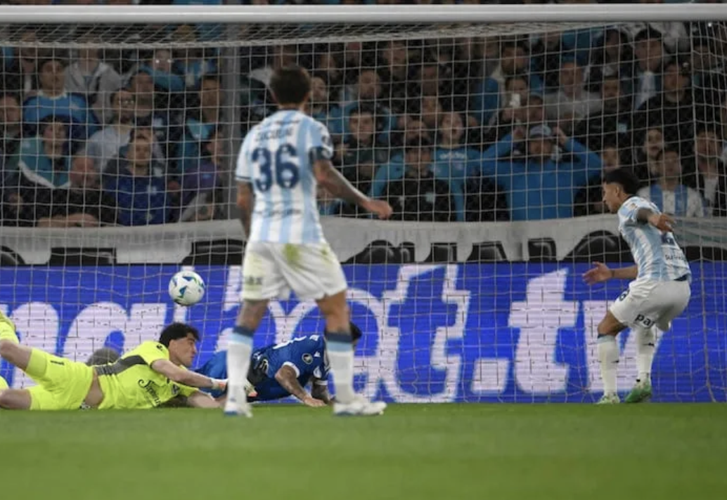 Racing, entre los mejores cuatro de America