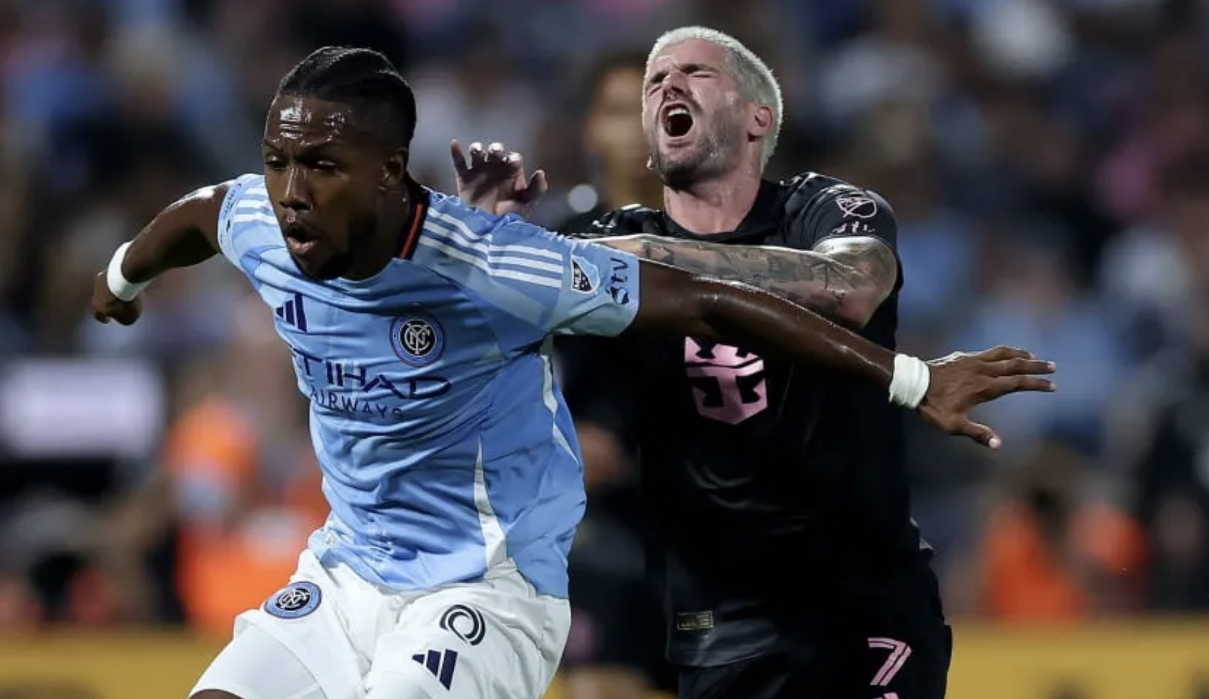 Rodrigo De Paul, multado por la MLS por simulación