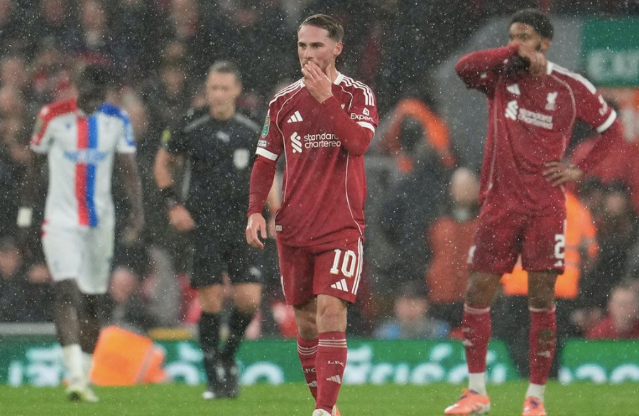 Nuevo papelón de Liverpool: fue goleado por Crystal Palace y quedó eliminado de la Copa de la Liga