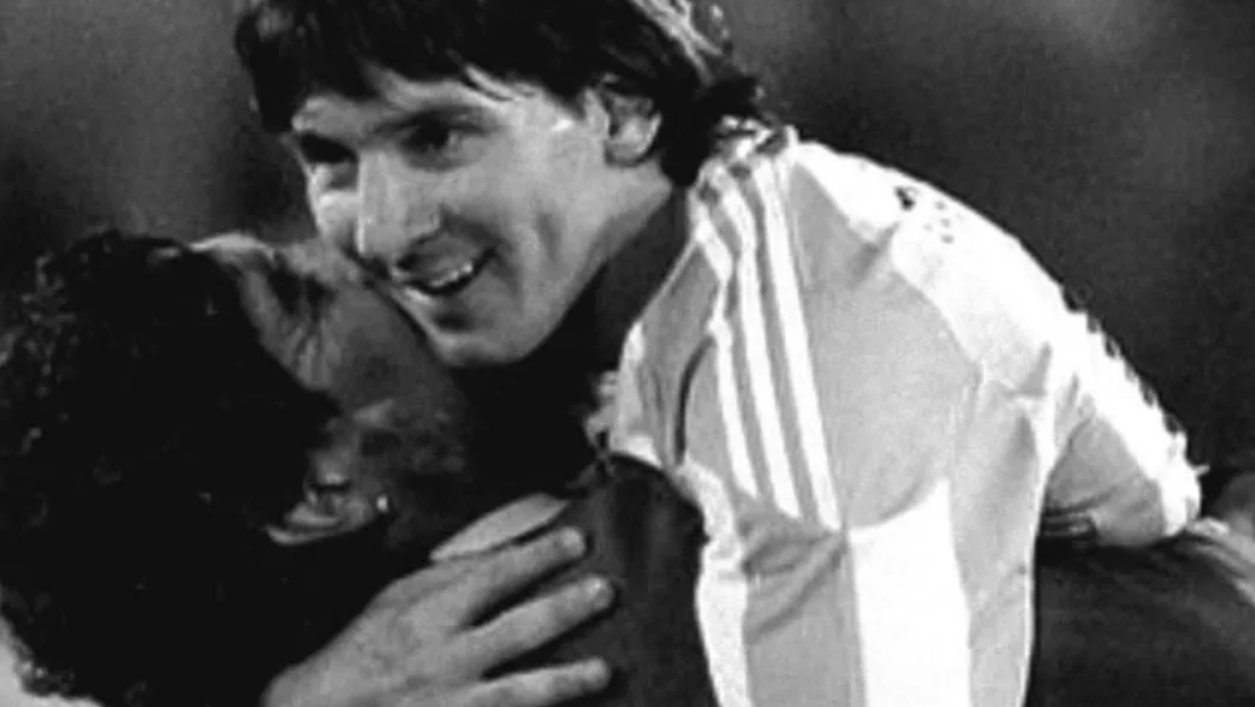 La emotiva publicación de Messi por el aniversario de muerte de Maradona