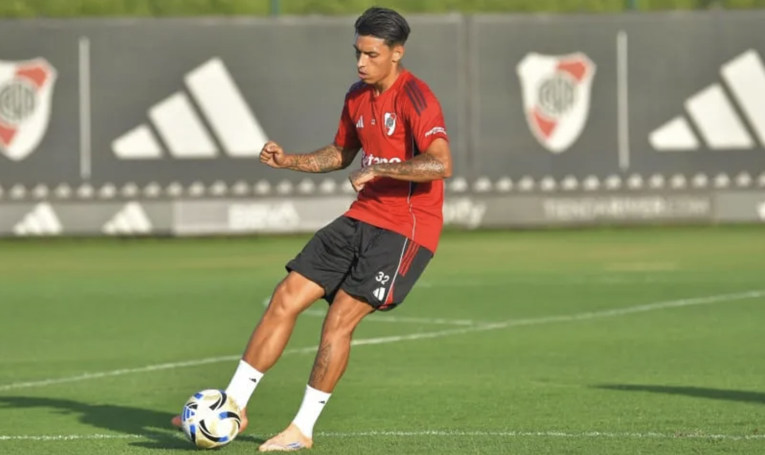 Mientras busca su lugar en River, Ruberto aparece en el radar de Lazio