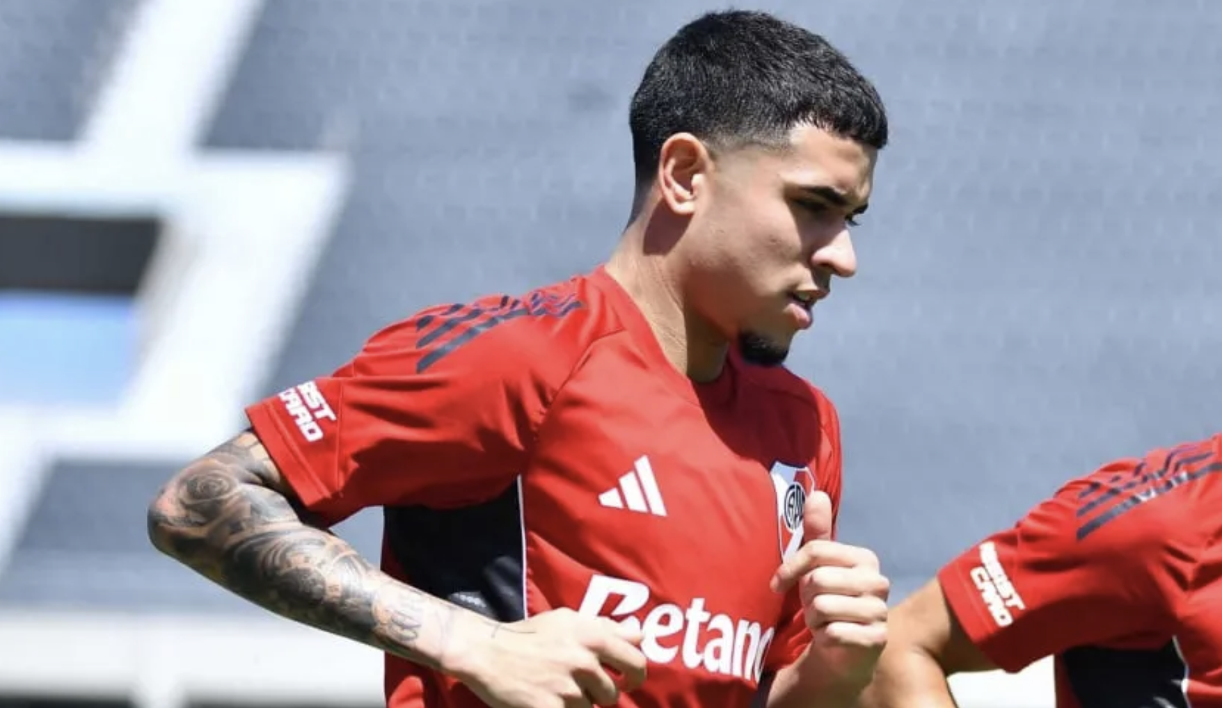 Kendry Páez volvió a entrenarse en River y apunta a debutar ante Tigre