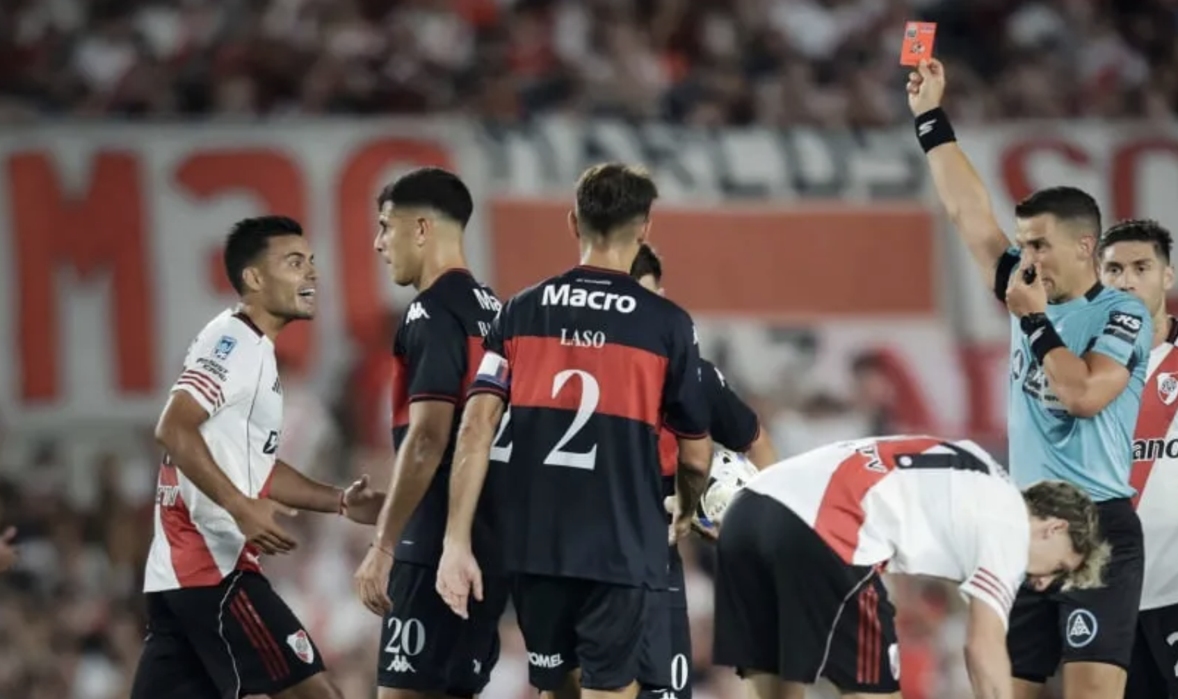 AFA publicó los audios del VAR por la expulsión de Fausto Vera en la derrota de River con Tigre y levantó polémica