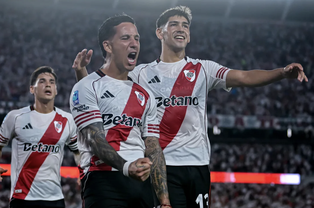 El River del Chacho sigue derecho