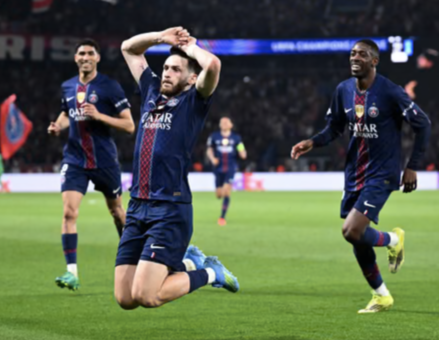 Kvaratskhelia vuelve a marcar y PSG vence 2-0 a Liverpool en ida de cuartos de final de la Champions