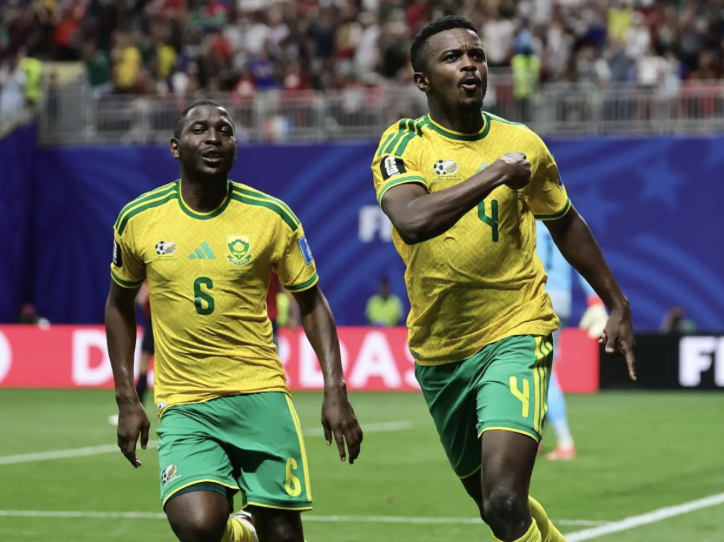 República Checa se dejó estar y Sudáfrica rescató un empate 1-1 que deja a ambos expectantes
