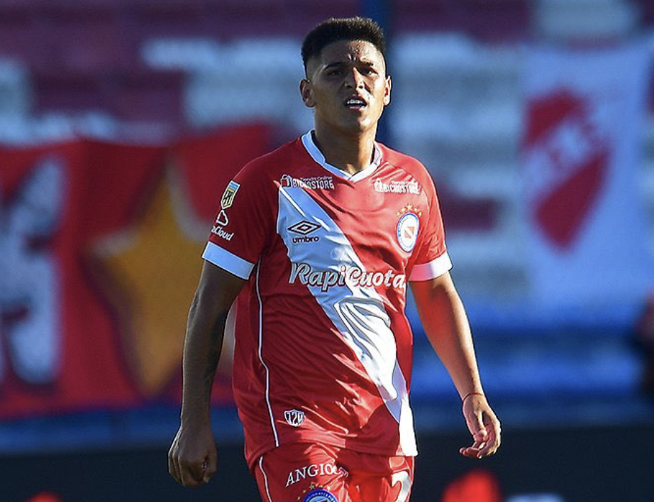Boca acordó con Argentinos y cerró a Lozano, el primer refuerzo para Arruabarrena