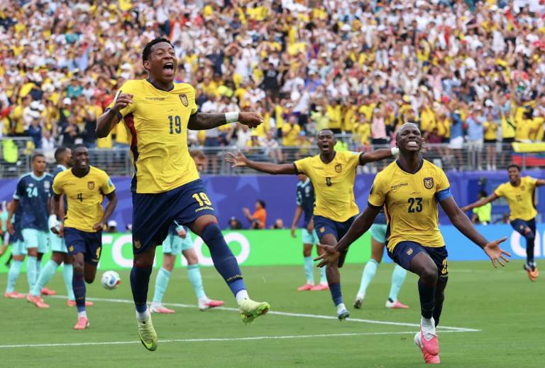 Ecuador derrota a Alemania y logra una sufrida clasificación
