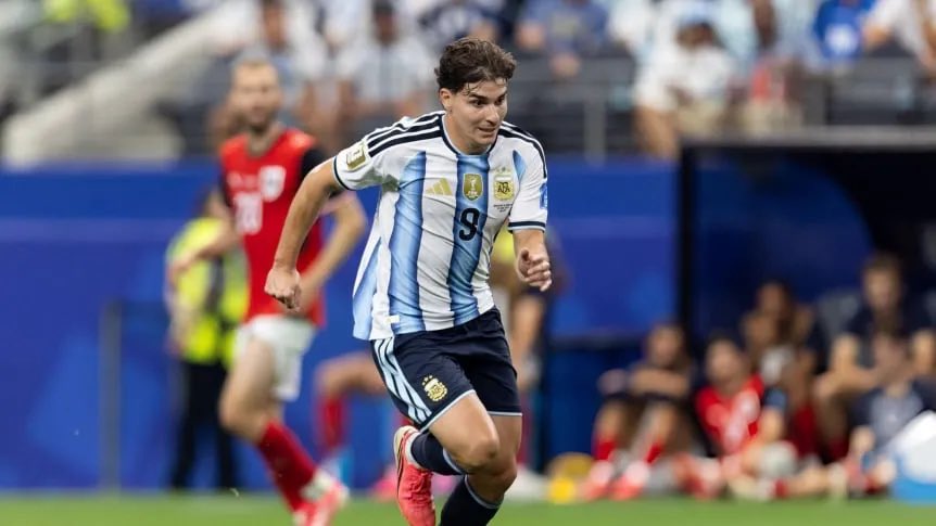 Qué dice la FIFA sobre el caso Julián Álvarez