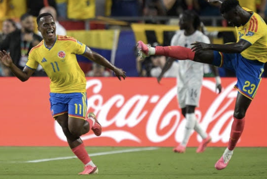 Colombia vuelve a octavos del Mundial con sólido triunfo ante Ghana