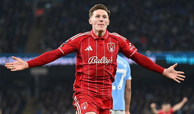 Manchester City acordó la compra de Elliot Anderson en un traspaso récord