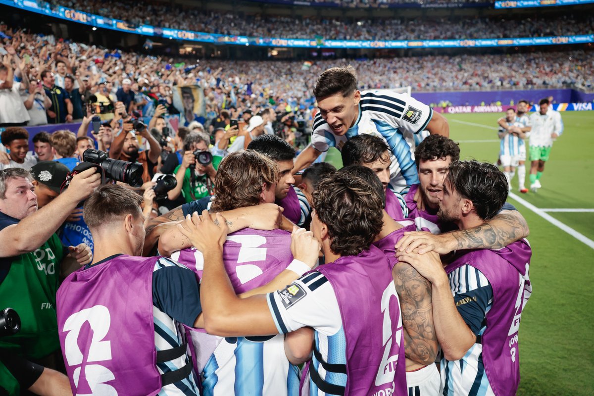Argentina e Inglaterra por un lugar en la final