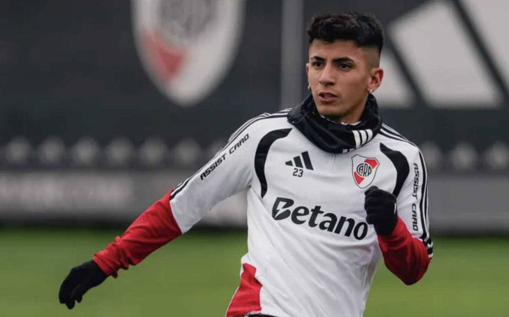 Con Thiago Almada, el equipo que piensa Eduardo Coudet para cortar la racha de derrotas