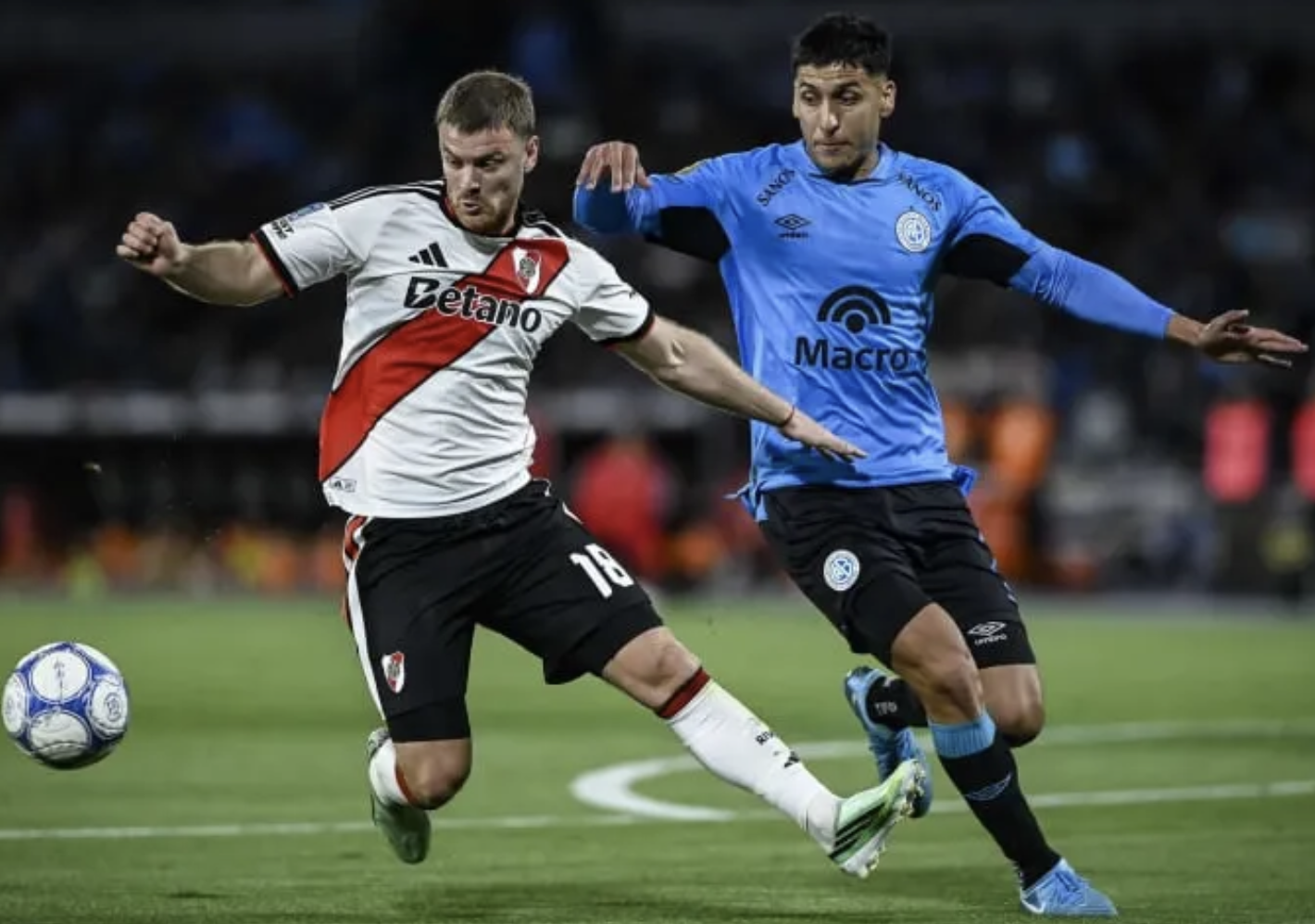 Lucas Beltrán, ante la chance de ganarse el puesto en River