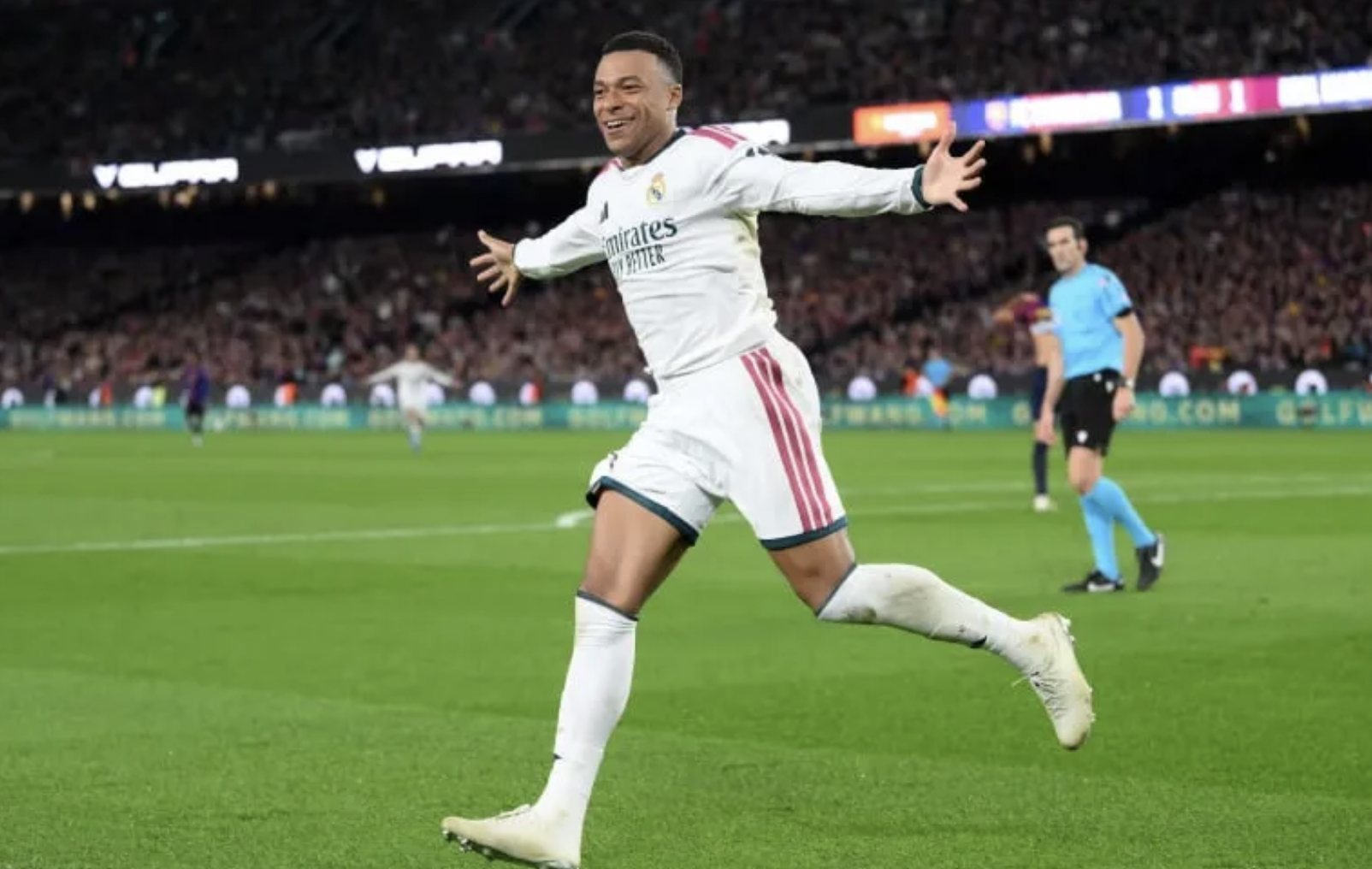 Kylian Mbappé le robó un récord a Lionel Messi en el clásico español
