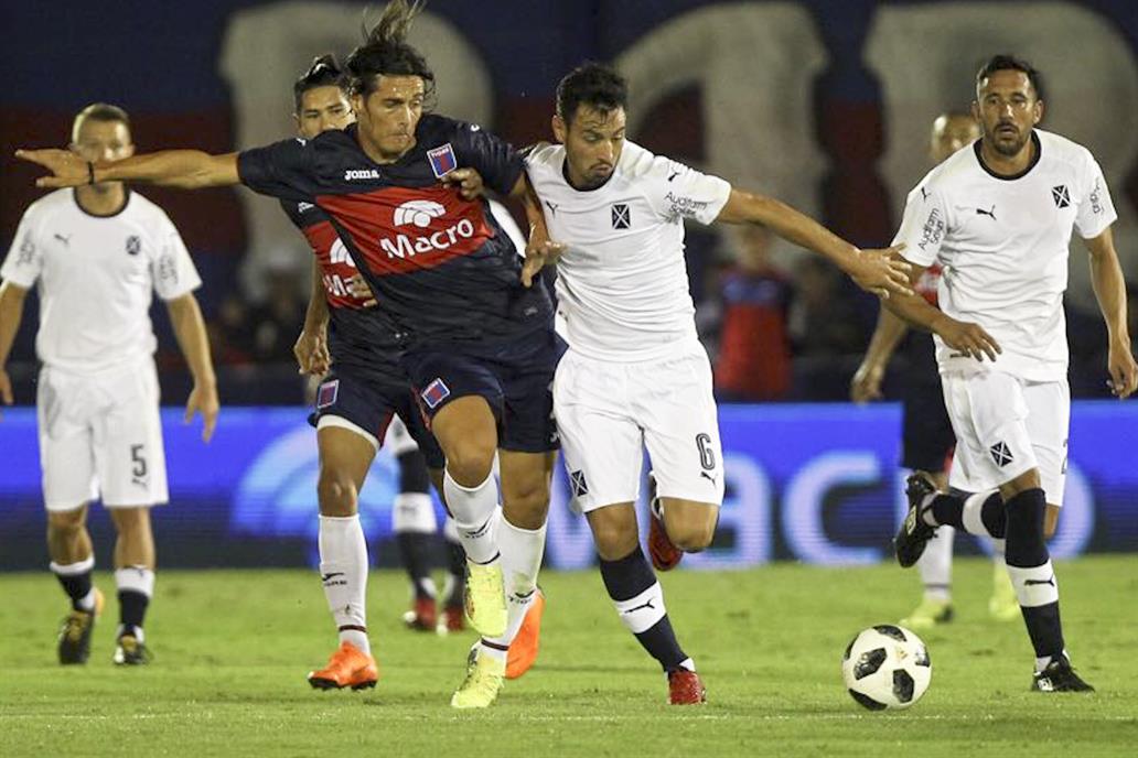 El Rojo abre la séptima con un 11 alternativo