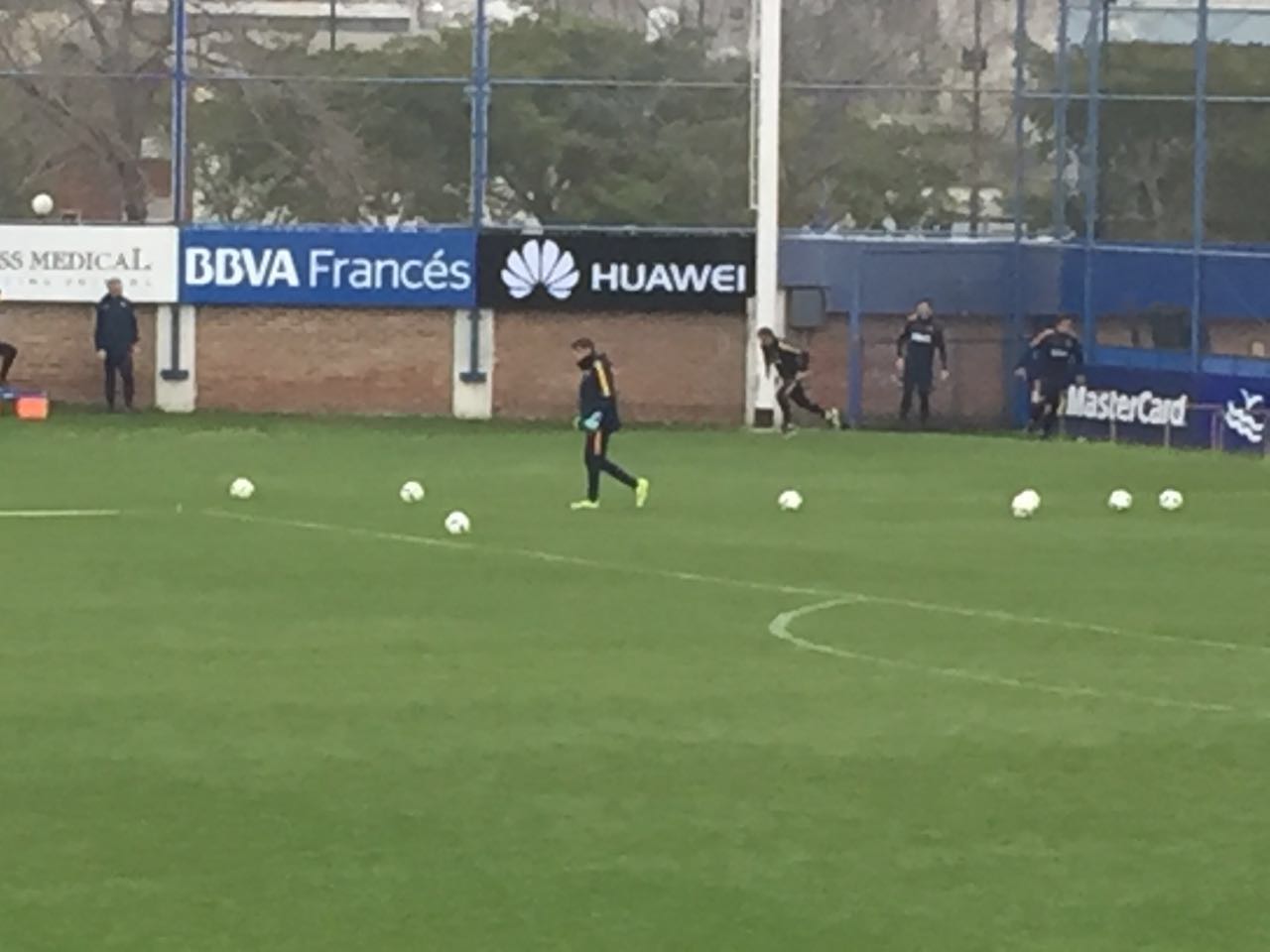 Quiere reforzar de arranque