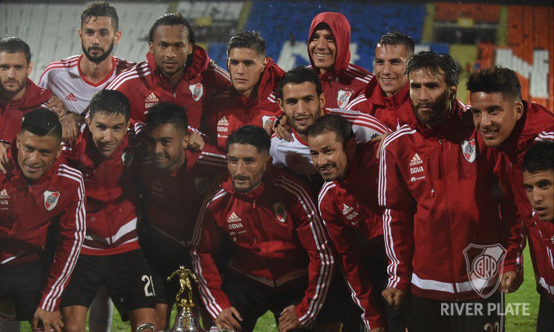 River sigue de Copas