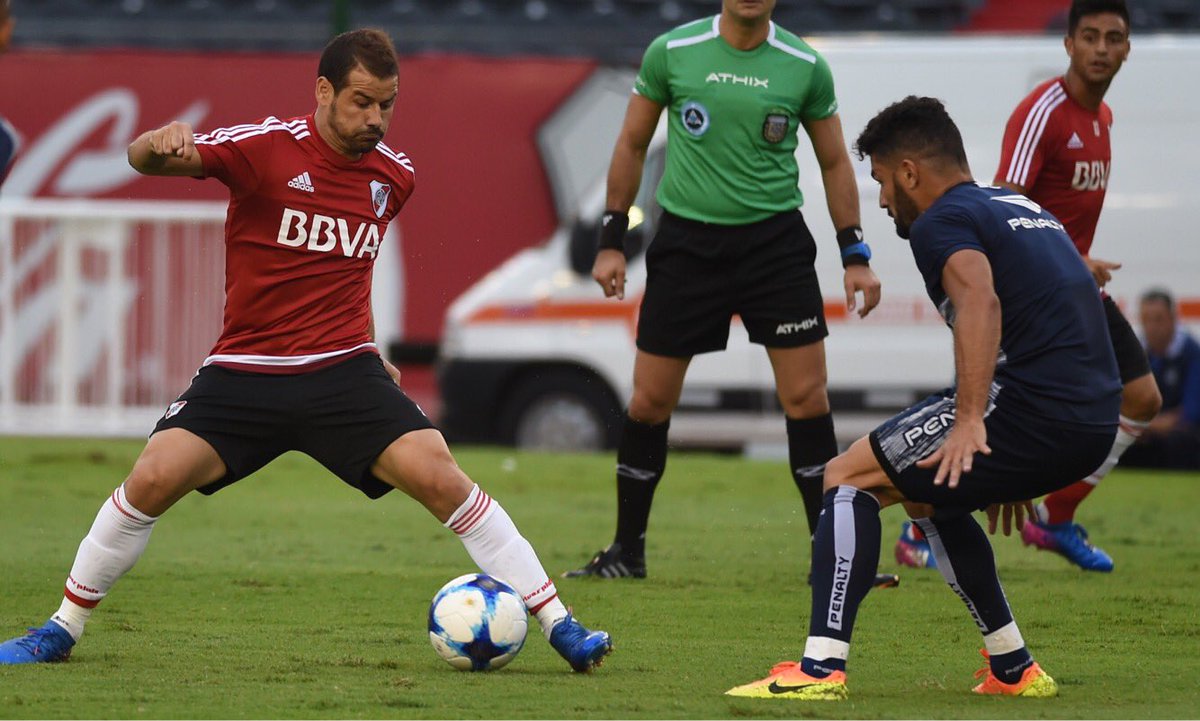 Los titulares de River también le ganaron a la T