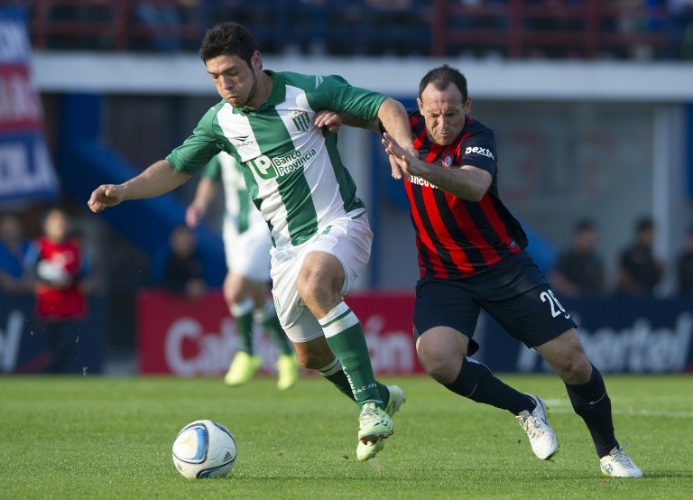 Racing se llena de centrales