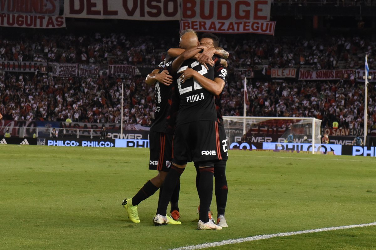 River quiere arrebatarle el lugar al Decano
