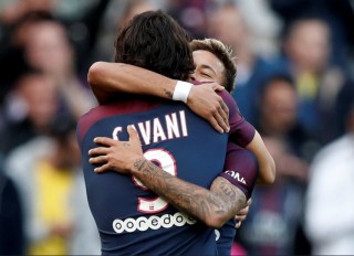 Neymar y Cavani se unieron en la goleada del PSG