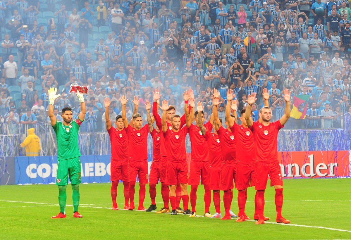 ¡Qué nostalgia! Mirá quiénes saludaron al hincha del Rojo