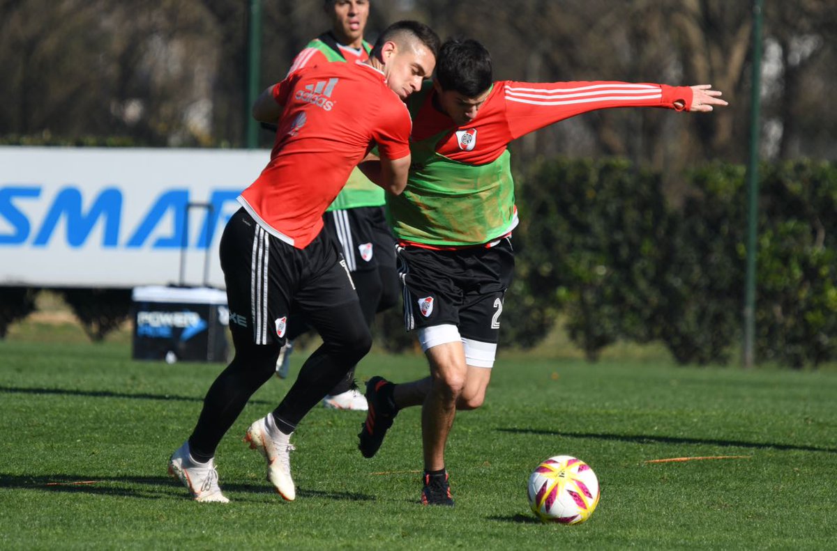 Práctica de fútbol y ¿equipo listo para el sábado?