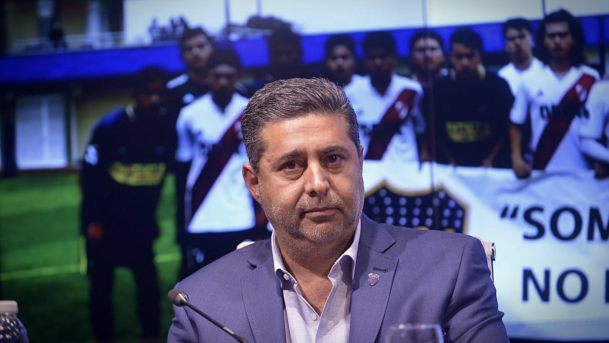 Angelici confirmó que habrá un entrenamiento abierto