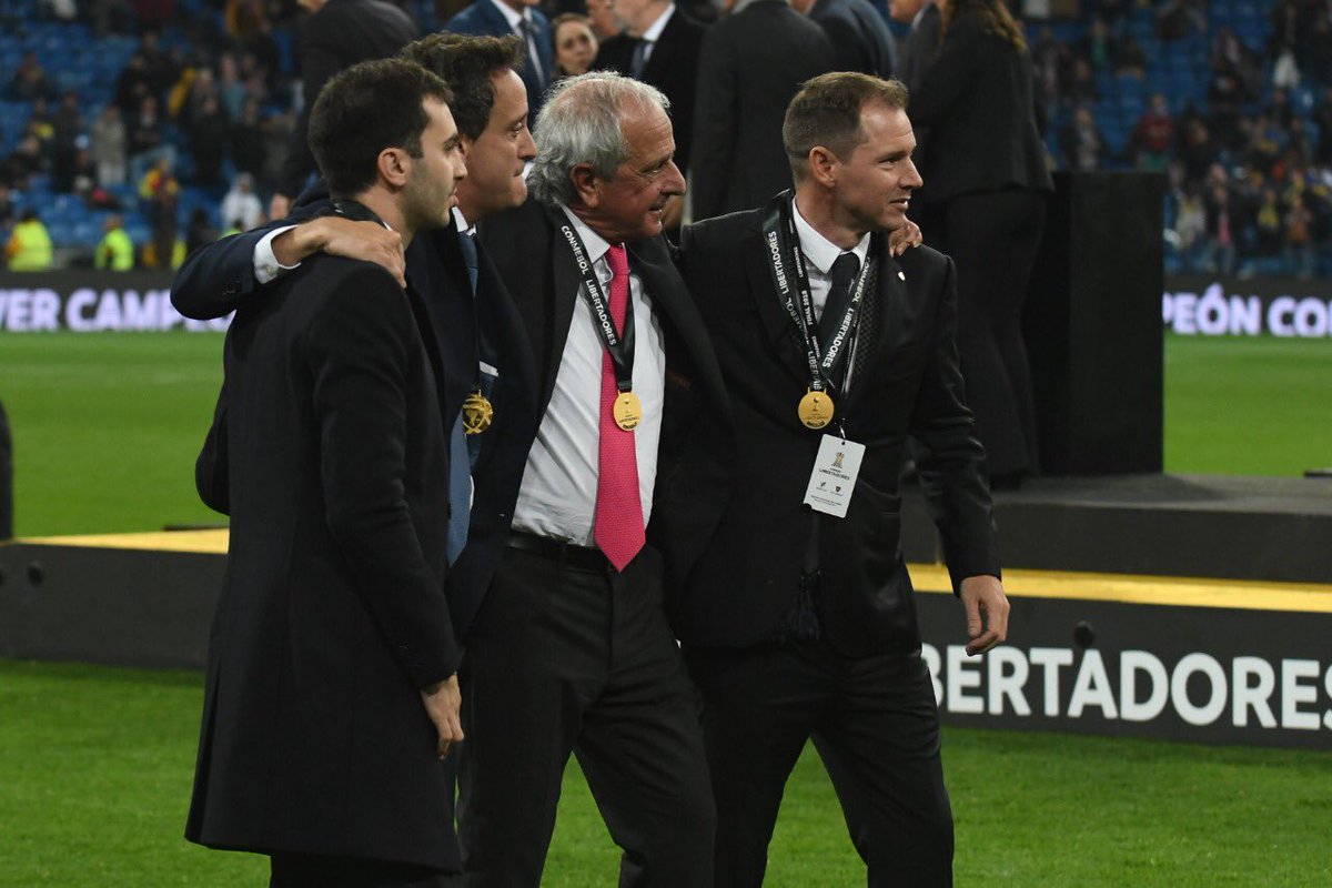 “Terminamos un año histórico, riverplatenses”