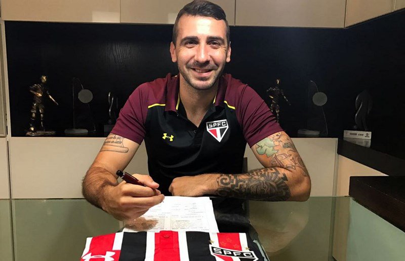 Pratto muda sus goles al Sao Paulo