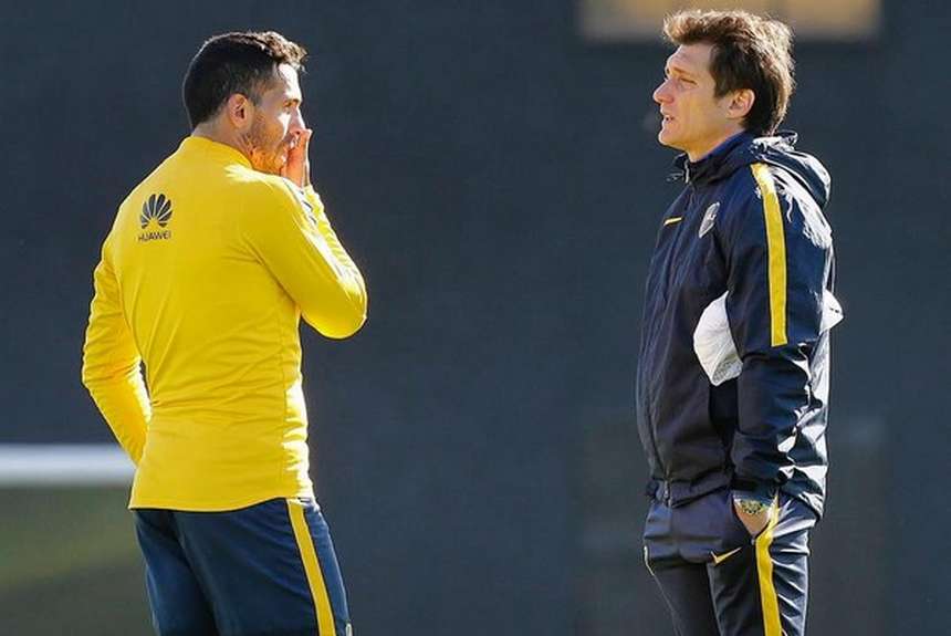 Con Carlitos, por ahora