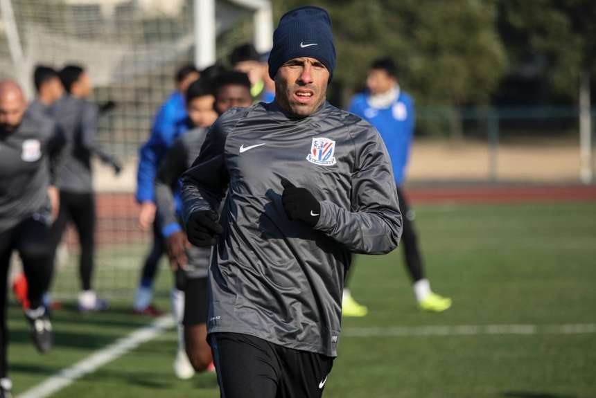 El 10, ya la mueve en Shanghai