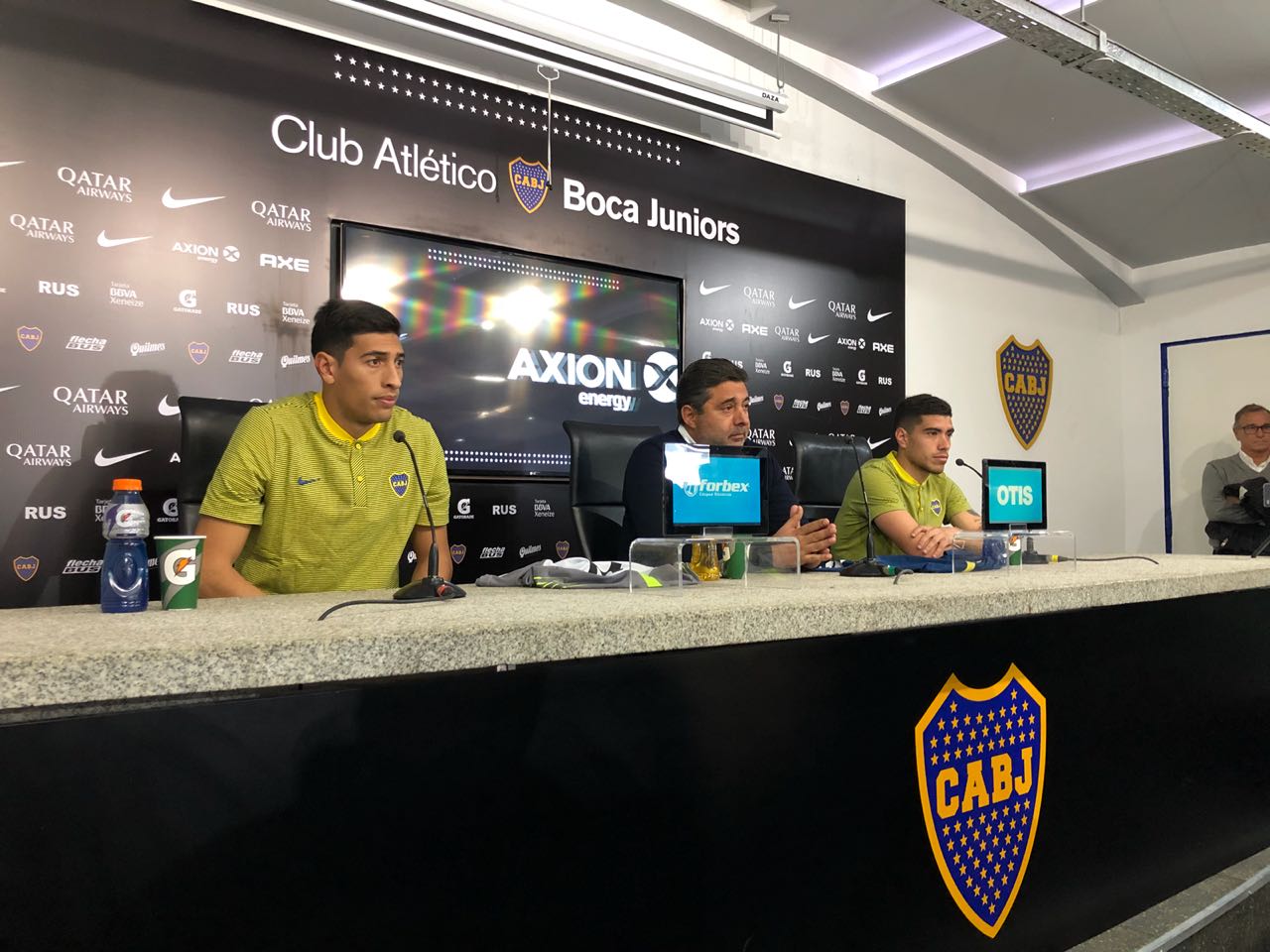 Boca presentó a Olaza y Andrada