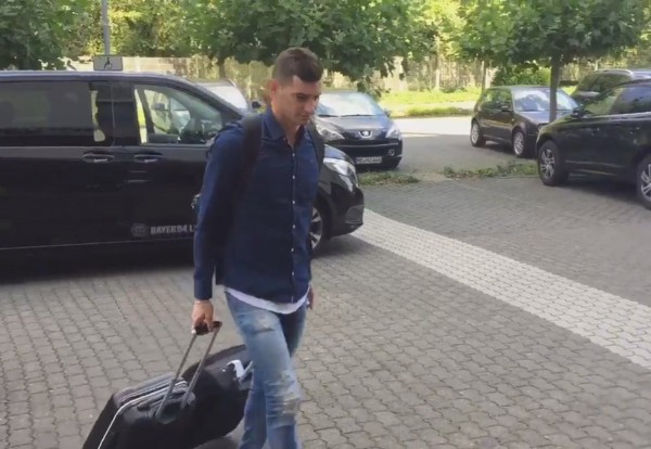 Alario ya está en Alemania