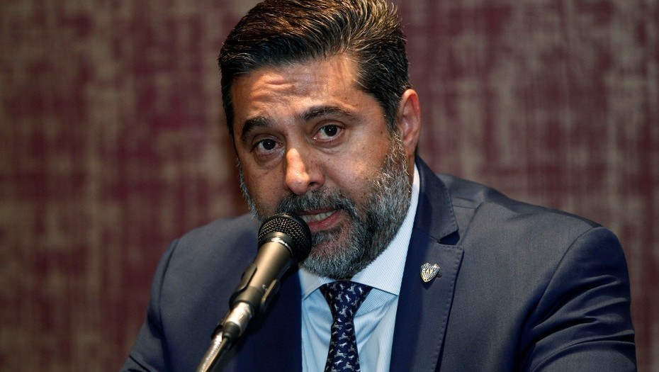 Angelici llega a Paraguay