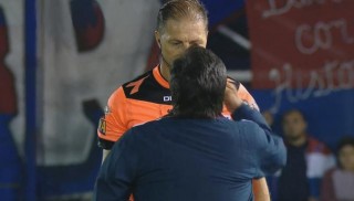 La explosión de Caruso Lombardi en el empate de Tigre