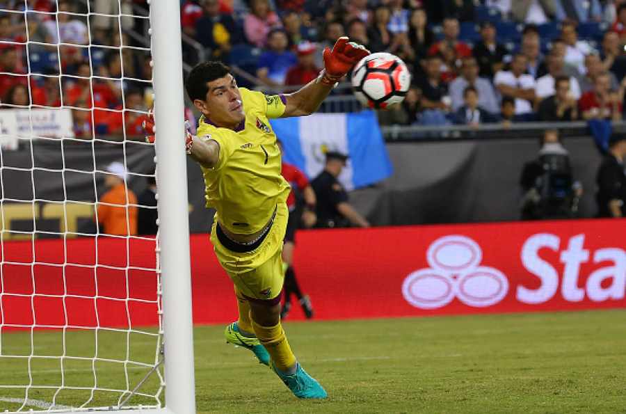 Carlos Lampe, el nuevo nombre que surgió en Boca