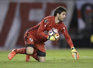 Lux quedó afuera de los concentrados